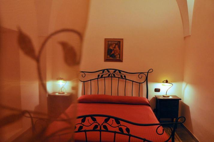 Al Borgo Antico Ristorante E B&B Crispiano Exterior photo