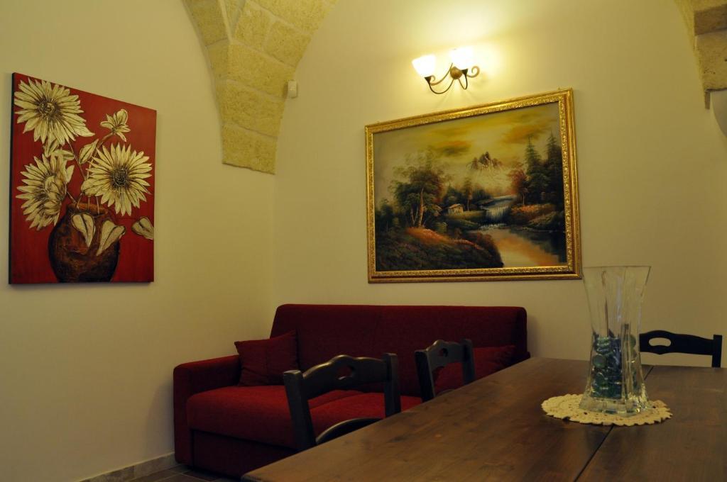 Al Borgo Antico Ristorante E B&B Crispiano Exterior photo