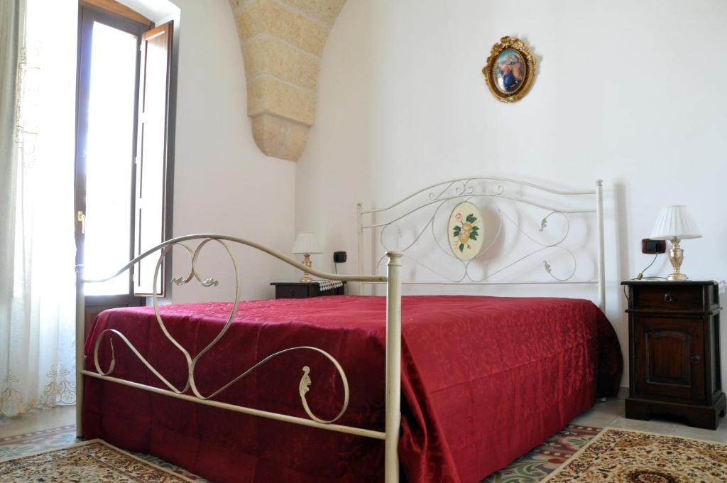 Al Borgo Antico Ristorante E B&B Crispiano Exterior photo