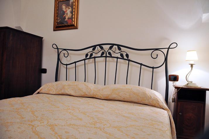 Al Borgo Antico Ristorante E B&B Crispiano Exterior photo